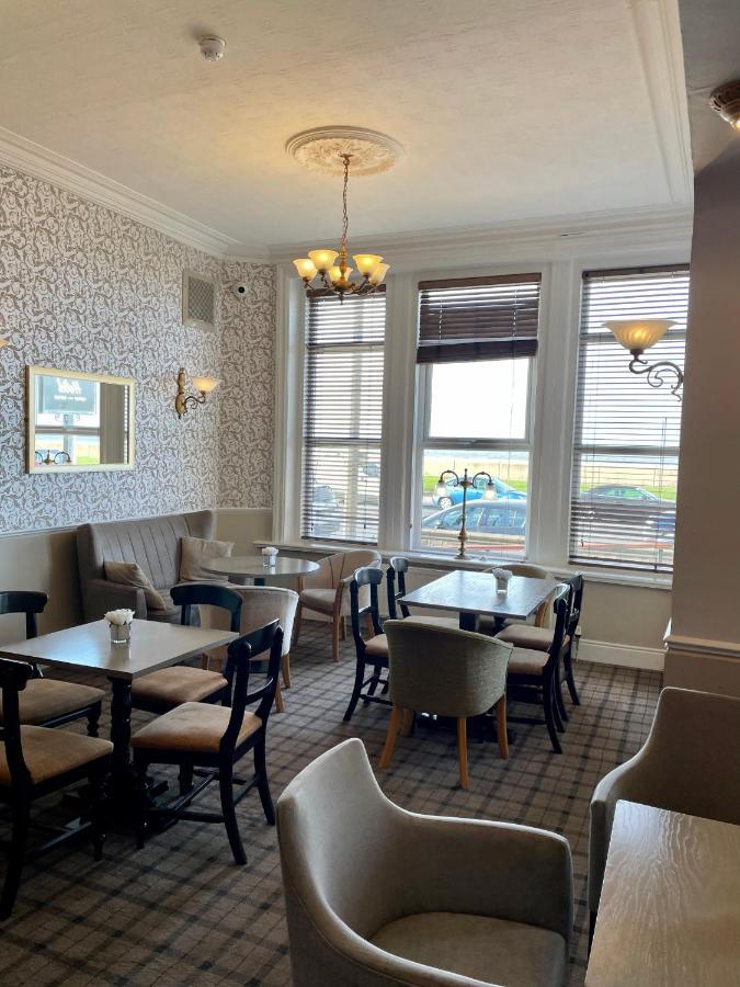 The Clarendon Hotel Моркамб Екстериор снимка