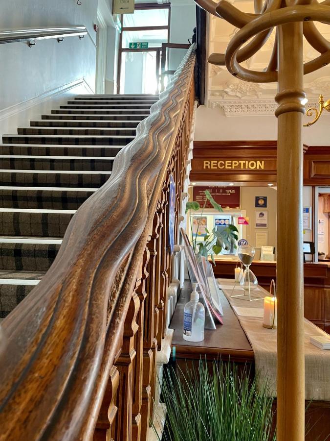 The Clarendon Hotel Моркамб Екстериор снимка