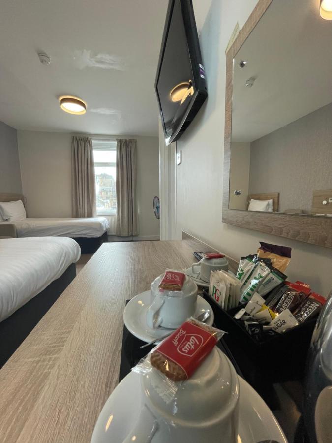 The Clarendon Hotel Моркамб Екстериор снимка